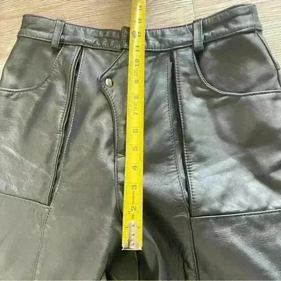 BLACK LEATHER PANT  MADE IN CANADA CLASSY SIZE 14 - Picture 7 of 15